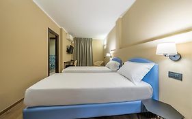 Motel Hotel Charlie